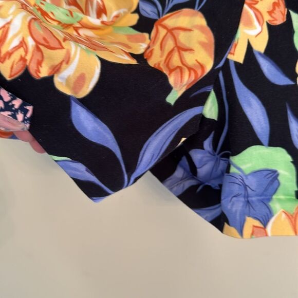 Boston Proper Pickleball / Casualwear Skort - Picture 4 of 8